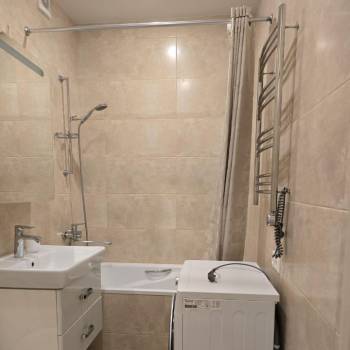 Продается 1-комнатная квартира, 37 м²