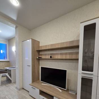 Продается 1-комнатная квартира, 37 м²