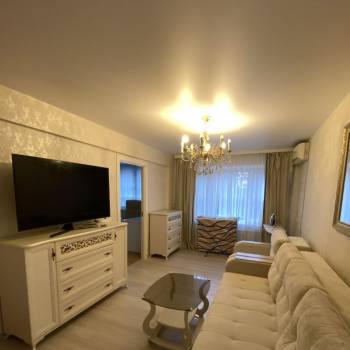 Сдается Многокомнатная квартира, 48,4 м²