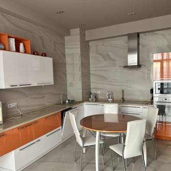 Сдается Многокомнатная квартира, 95 м²