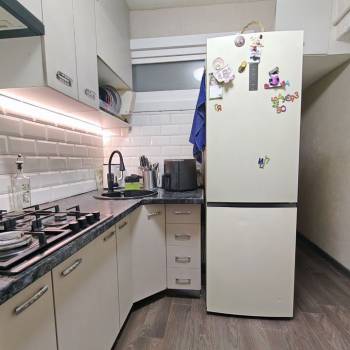 Продается 1-комнатная квартира, 32 м²