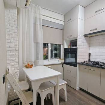 Продается 1-комнатная квартира, 32 м²