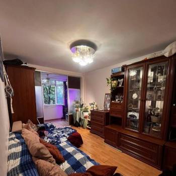 Продается 1-комнатная квартира, 32 м²