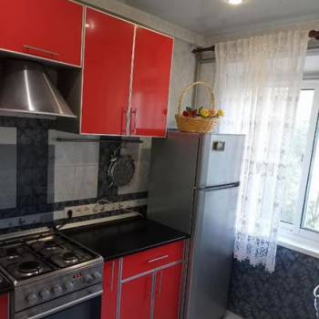 Продается 1-комнатная квартира, 35 м²