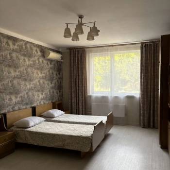 Сдается 1-комнатная квартира, 59 м²