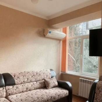 Продается 1-комнатная квартира, 41 м²
