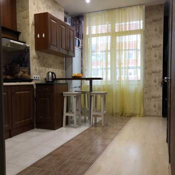 Сдается 1-комнатная квартира, 57 м²