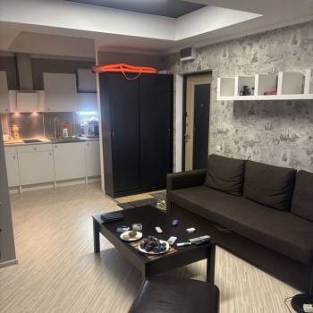 Продается 1-комнатная квартира, 32,6 м²