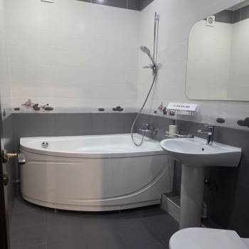 Продается 1-комнатная квартира, 48 м²