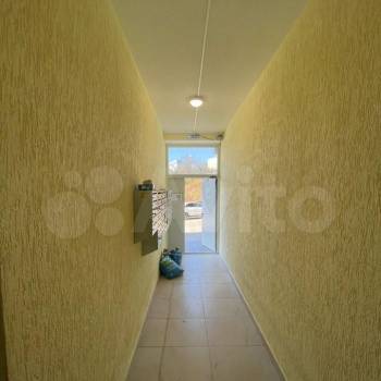 Продается 1-комнатная квартира, 70,6 м²