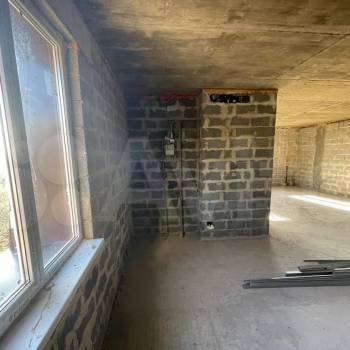 Продается 1-комнатная квартира, 70,6 м²