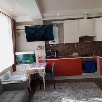 Продается 1-комнатная квартира, 33 м²