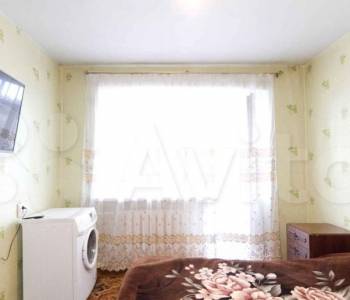 Продается Многокомнатная квартира, 60 м²