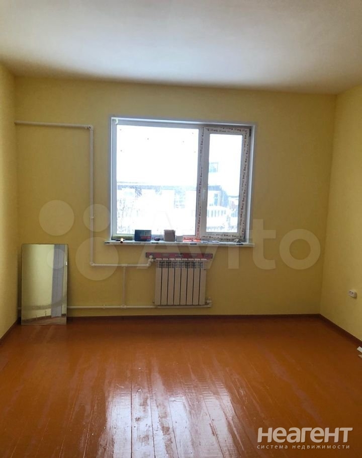 Продается 1-комнатная квартира, 38 м²