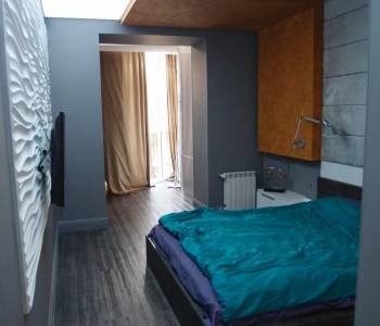 Продается 2-х комнатная квартира, 77 м²