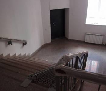 Продается 2-х комнатная квартира, 77 м²