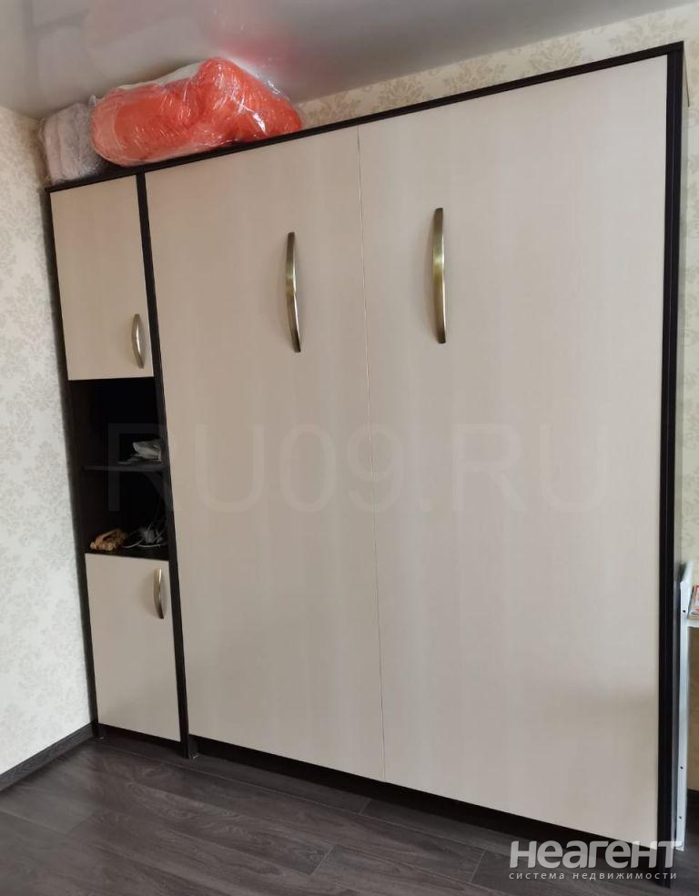 Продается 1-комнатная квартира, 47 м²