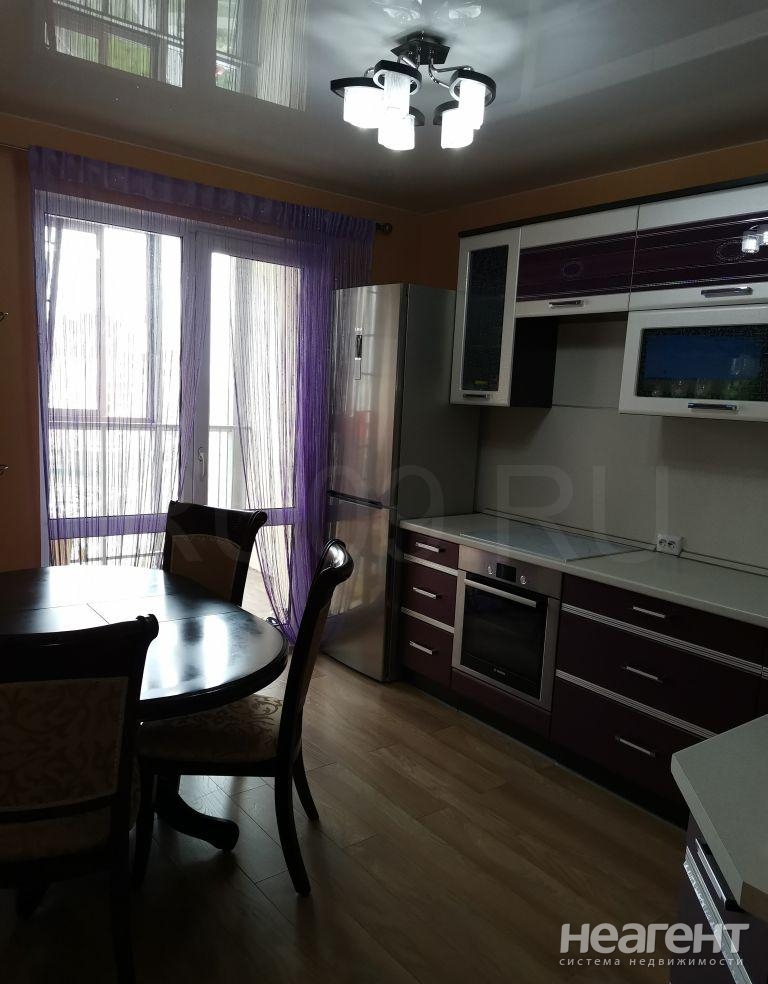 Продается 1-комнатная квартира, 47 м²