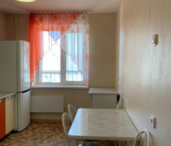 Сдается 2-х комнатная квартира, 64 м²