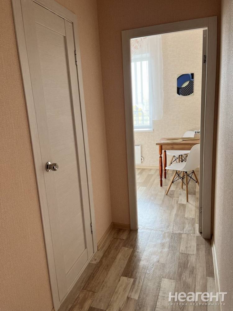 Сдается 1-комнатная квартира, 39,2 м²