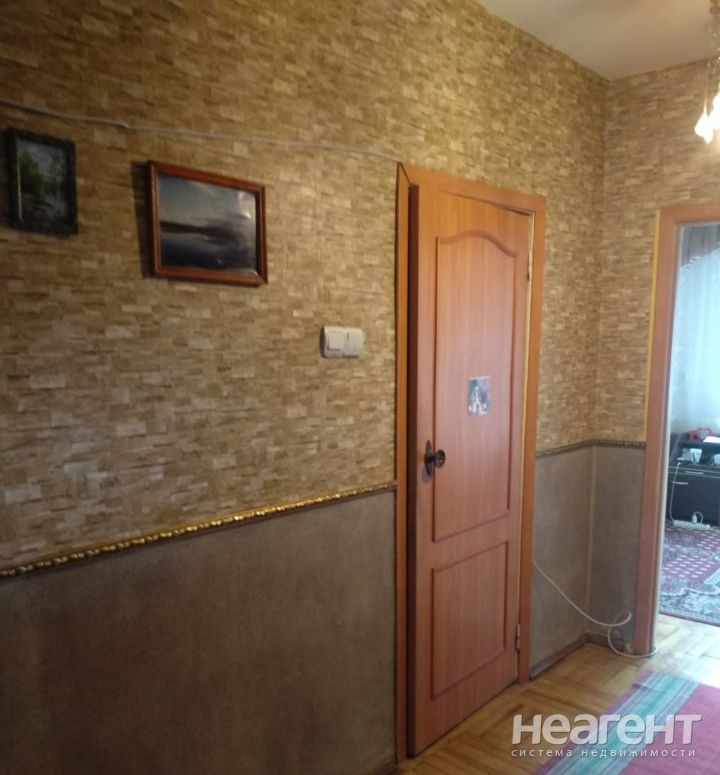 Продается 2-х комнатная квартира, 98 м²