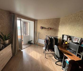 Продается 1-комнатная квартира, 33 м²