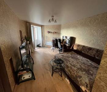 Продается 1-комнатная квартира, 33 м²