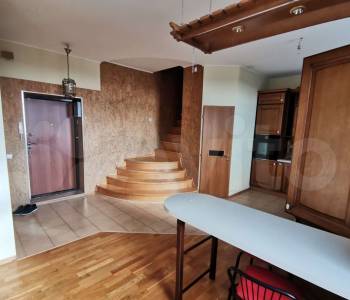 Продается Многокомнатная квартира, 194 м²