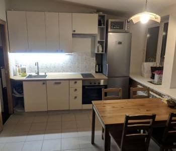 Сдается 1-комнатная квартира, 70 м²