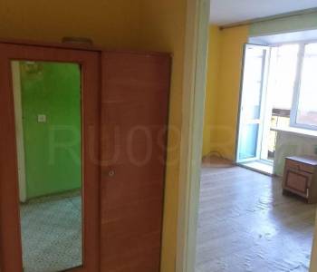 Продается 1-комнатная квартира, 32 м²