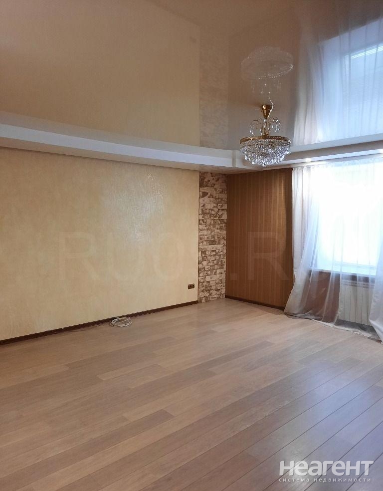 Продается 2-х комнатная квартира, 84 м²