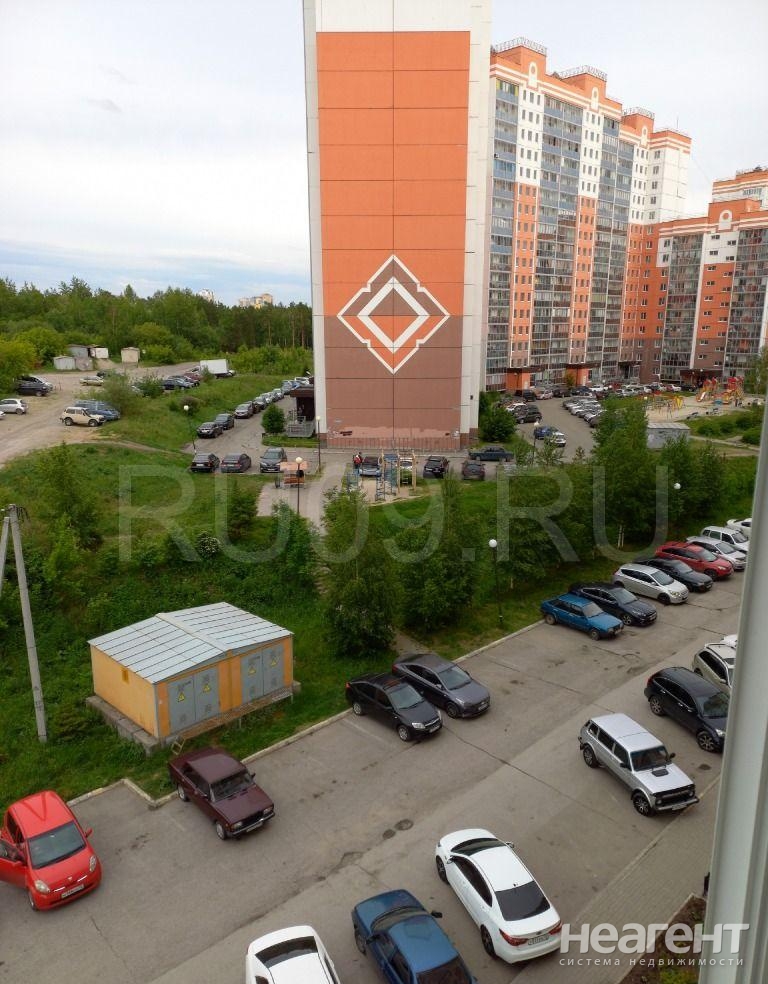 Продается 1-комнатная квартира, 35 м²