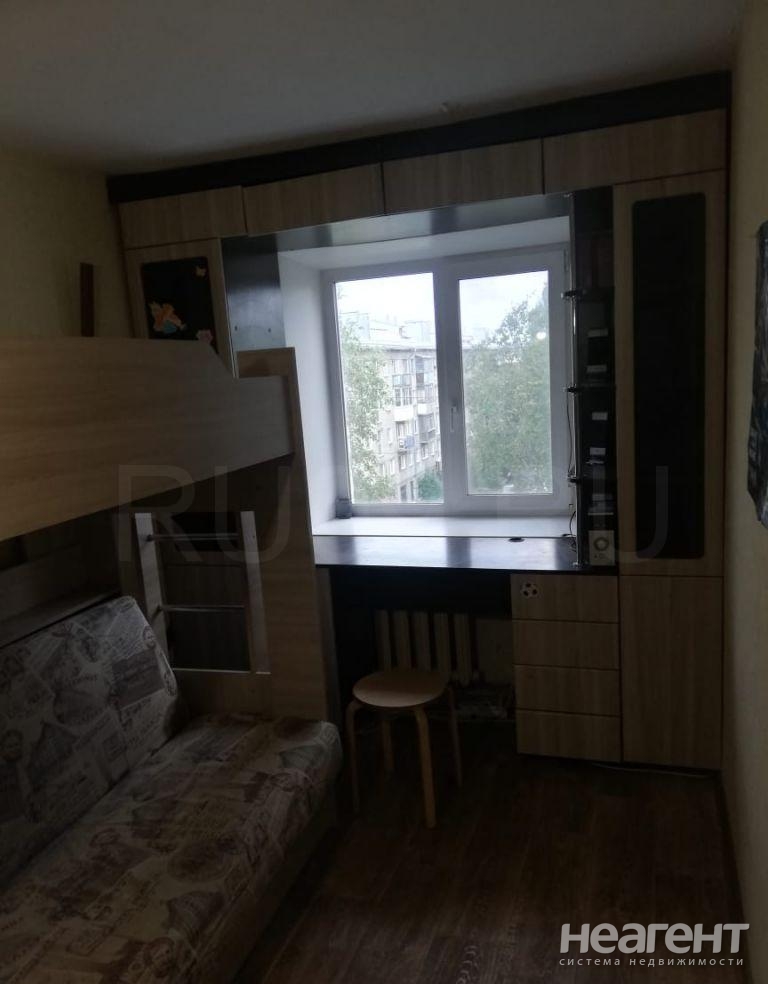 Сдается Многокомнатная квартира, 56 м²