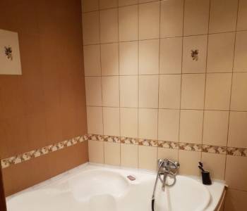 Продается 3-х комнатная квартира, 100 м²