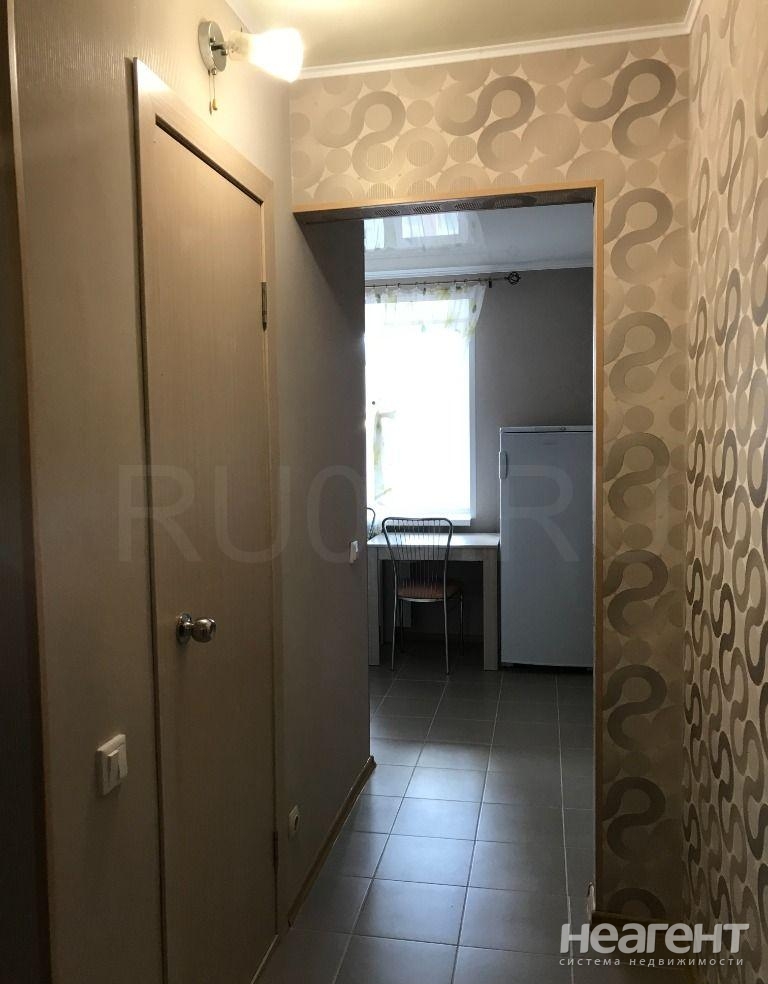 Продается 1-комнатная квартира, 41 м²