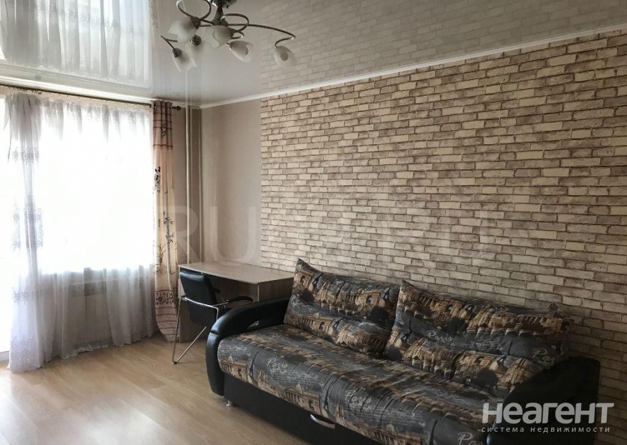 Продается 1-комнатная квартира, 41 м²