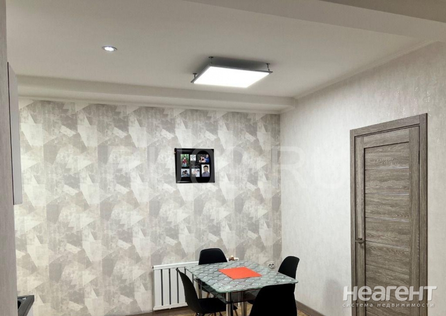 Продается 2-х комнатная квартира, 60 м²