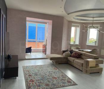 Продается Многокомнатная квартира, 138 м²