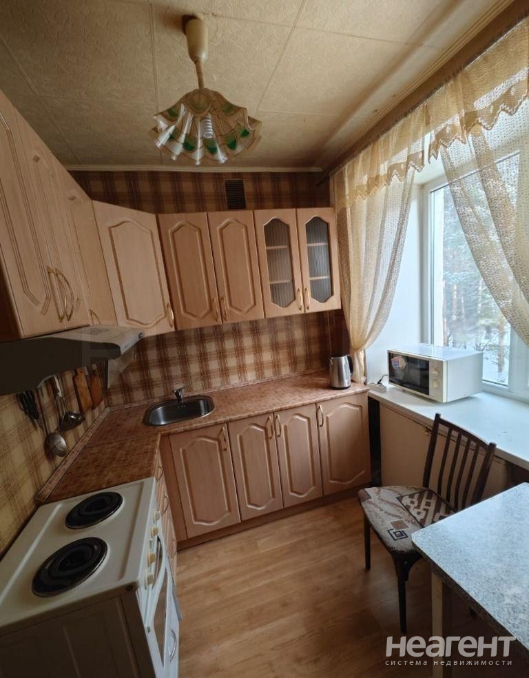 Продается 1-комнатная квартира, 37 м²