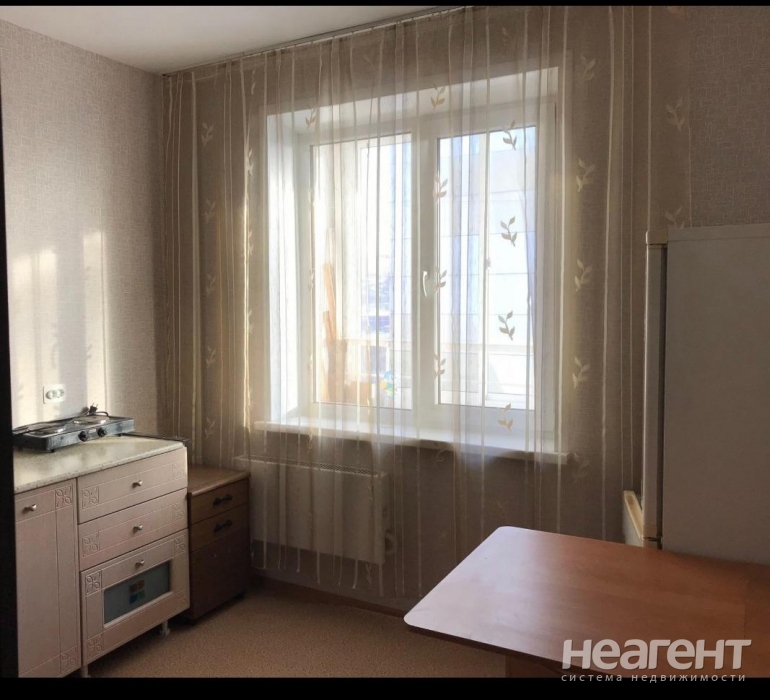 Продается 1-комнатная квартира, 39 м²