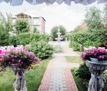 Продается Дом, 420 м²