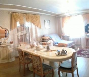 Продается 3-х комнатная квартира, 124 м²