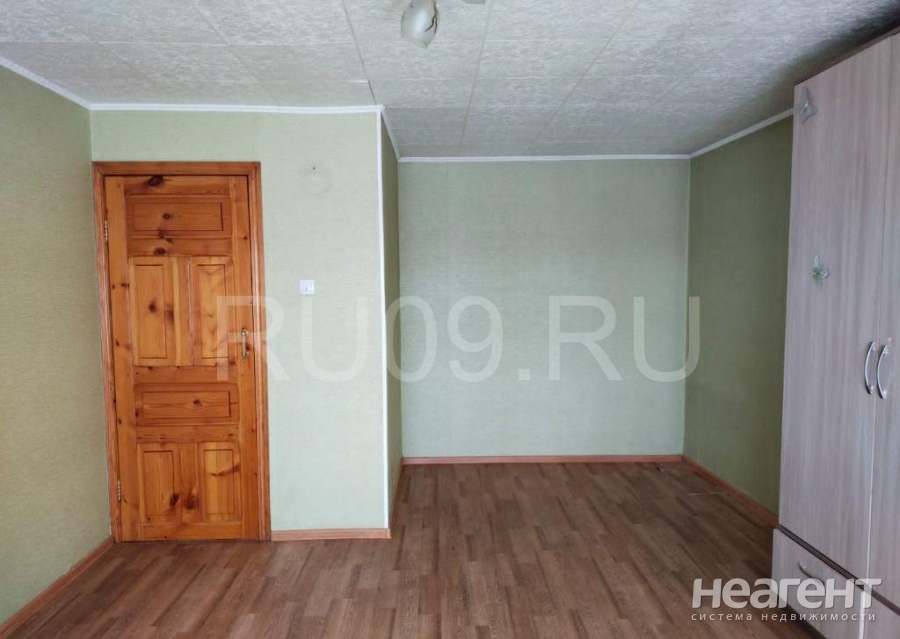 Продается 1-комнатная квартира, 35 м²