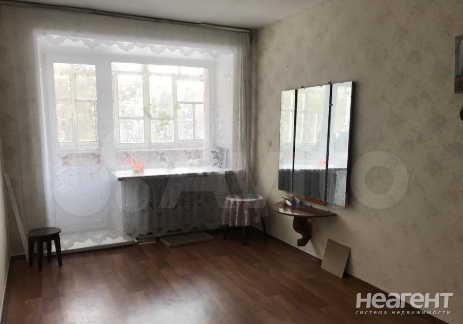 Продается Многокомнатная квартира, 100 м²