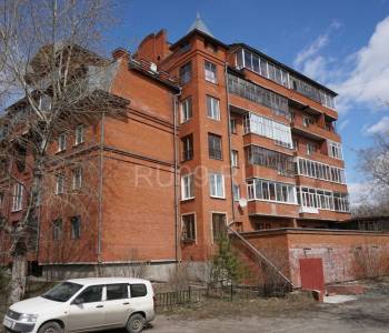 Продается 3-х комнатная квартира, 130 м²