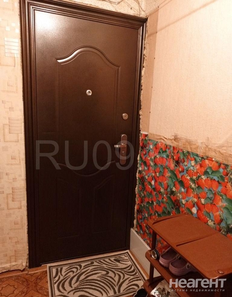 Продается 1-комнатная квартира, 18 м²