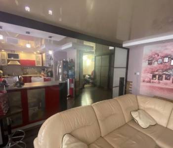 Продается 3-х комнатная квартира, 111 м²