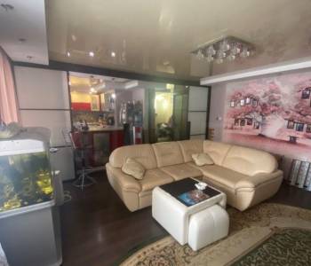 Продается 3-х комнатная квартира, 111 м²