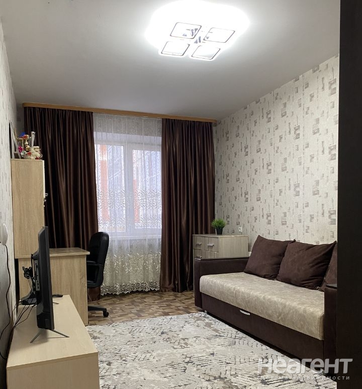 Продается 3-х комнатная квартира, 77 м²