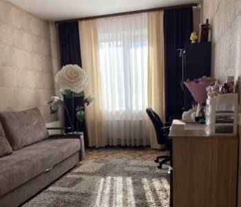 Продается 3-х комнатная квартира, 77 м²